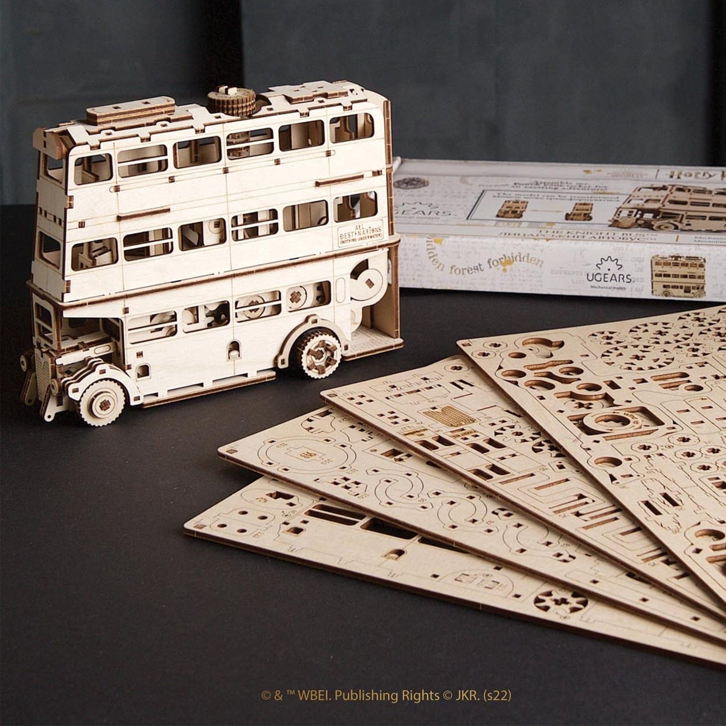 Harry Potter™ Knight Bus™ Model Kit