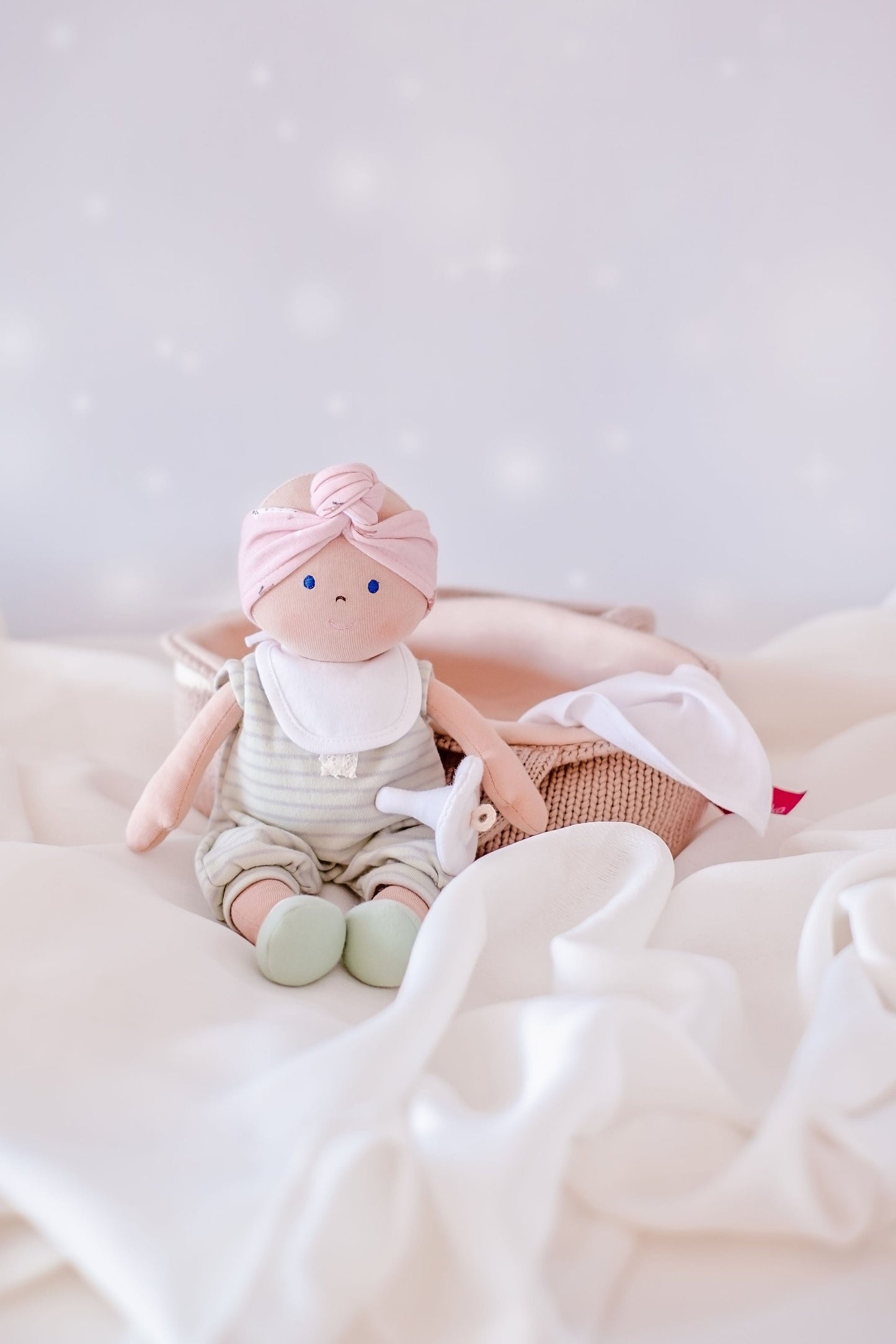 Knitted Carry Cot With Remi Baby Light Skin, Soother & Blanket