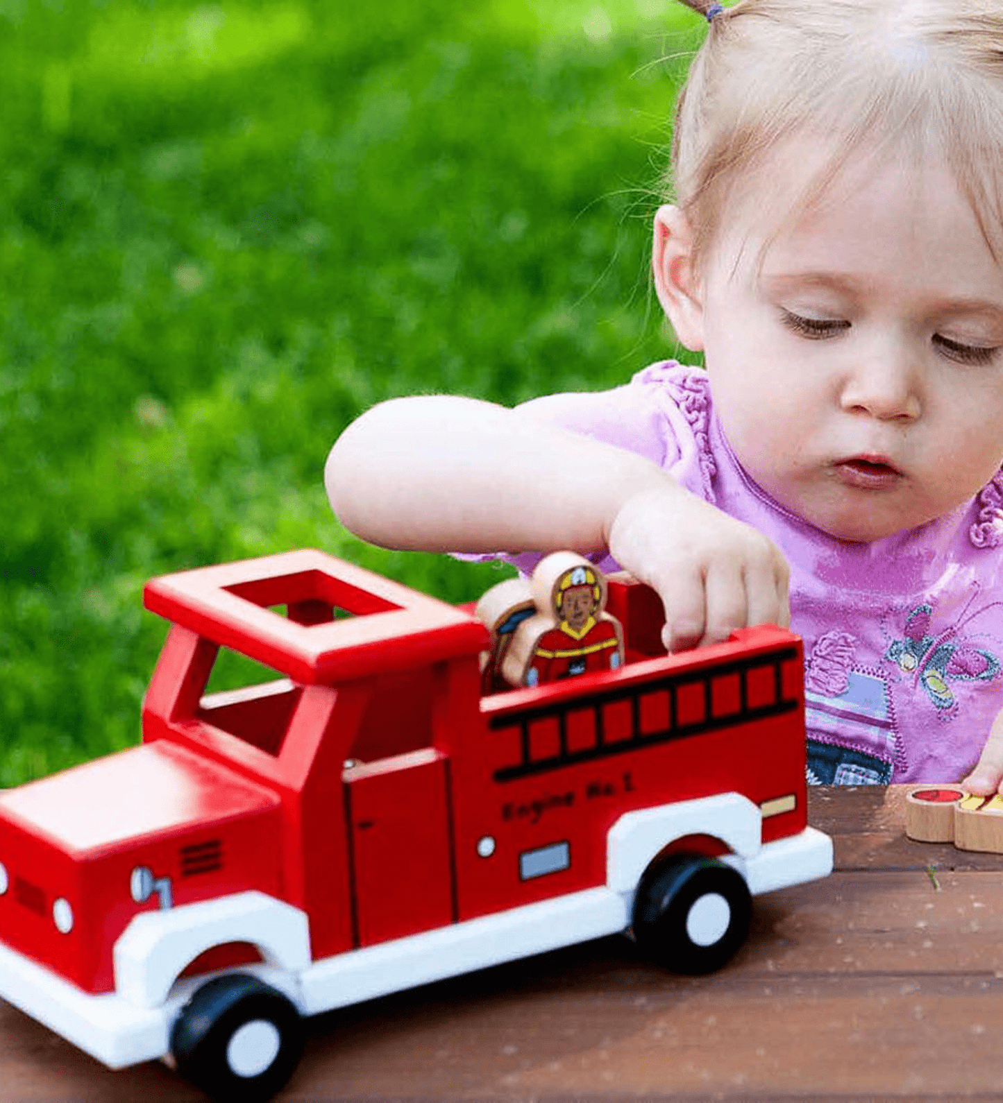 To The Rescue - Magnetic Fire Truck