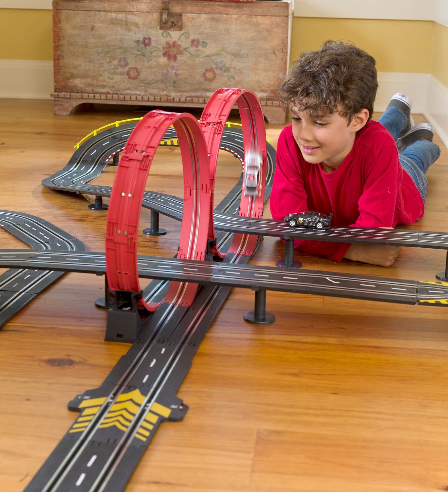 Super Loop Speedway Race Track with Two RC Race Cars