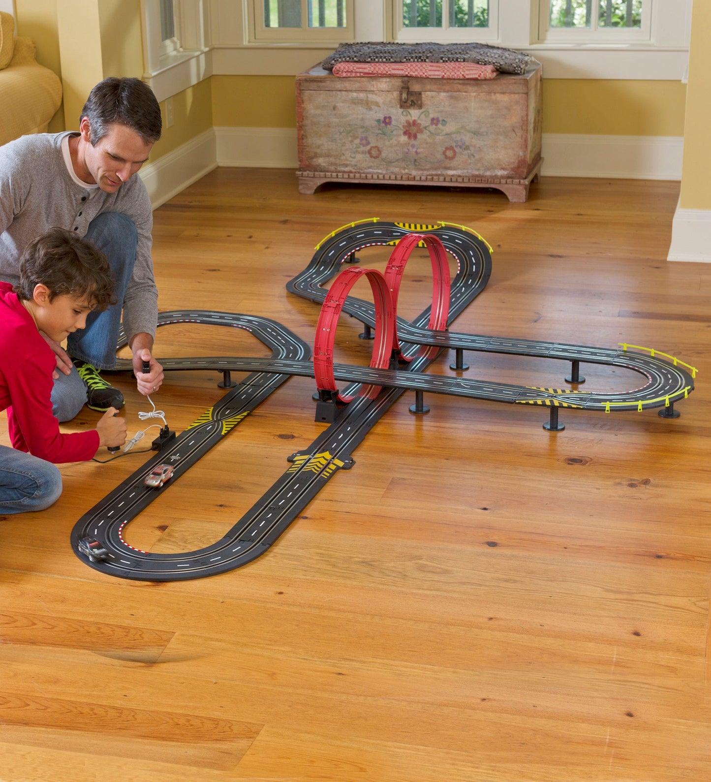 Super Loop Speedway Race Track with Two RC Race Cars