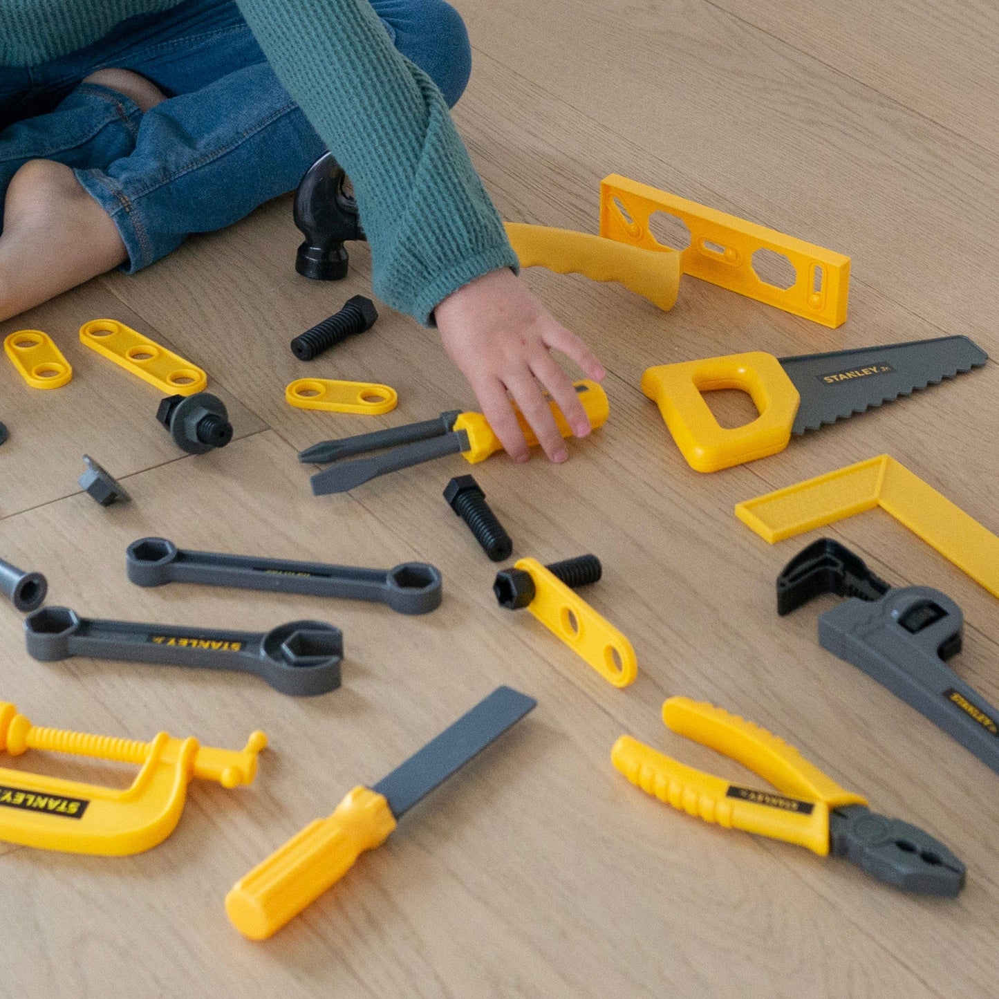 NEW Stanley Jr. 5 Piece Tool Set & Toolbox - Real Tools for Kids