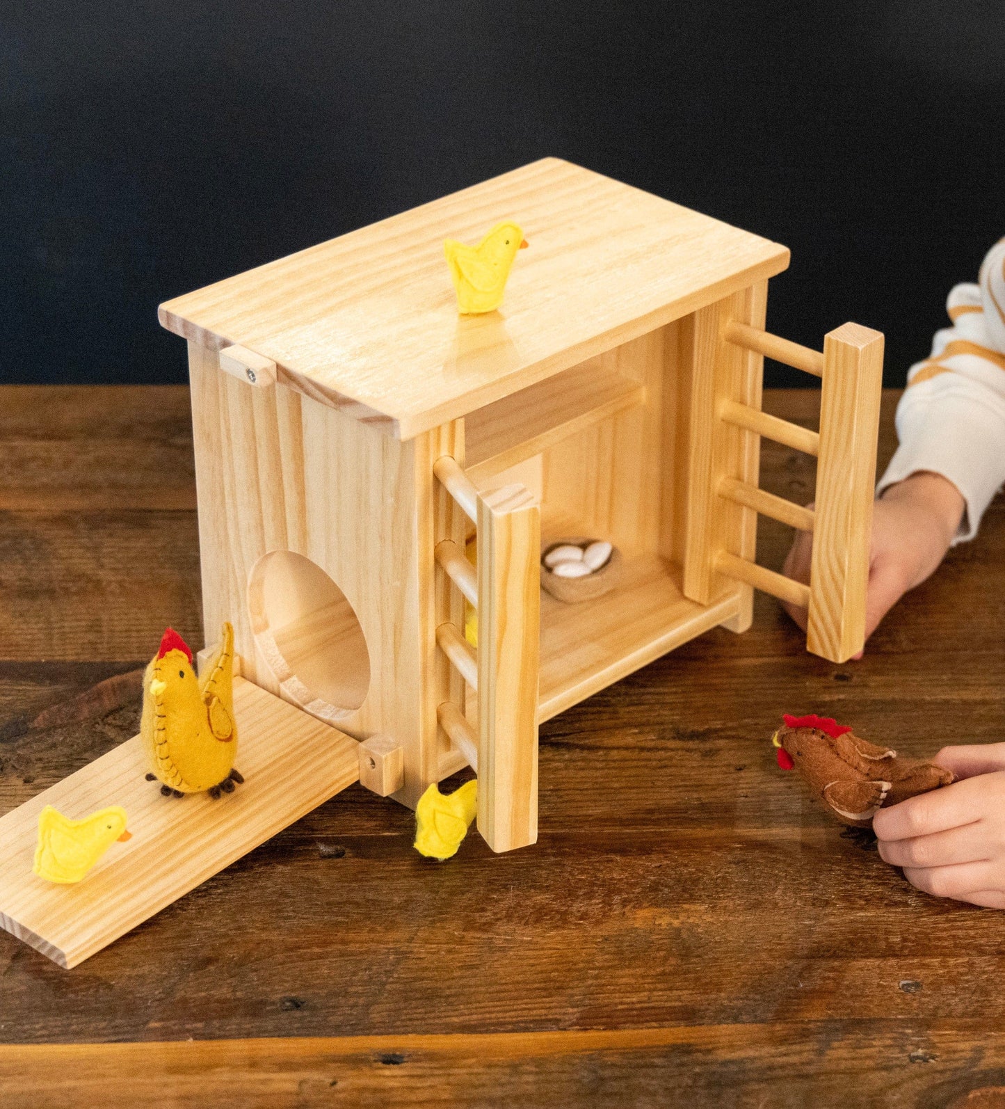 Wooden Chicken Coop and Felt Chickens Play Set