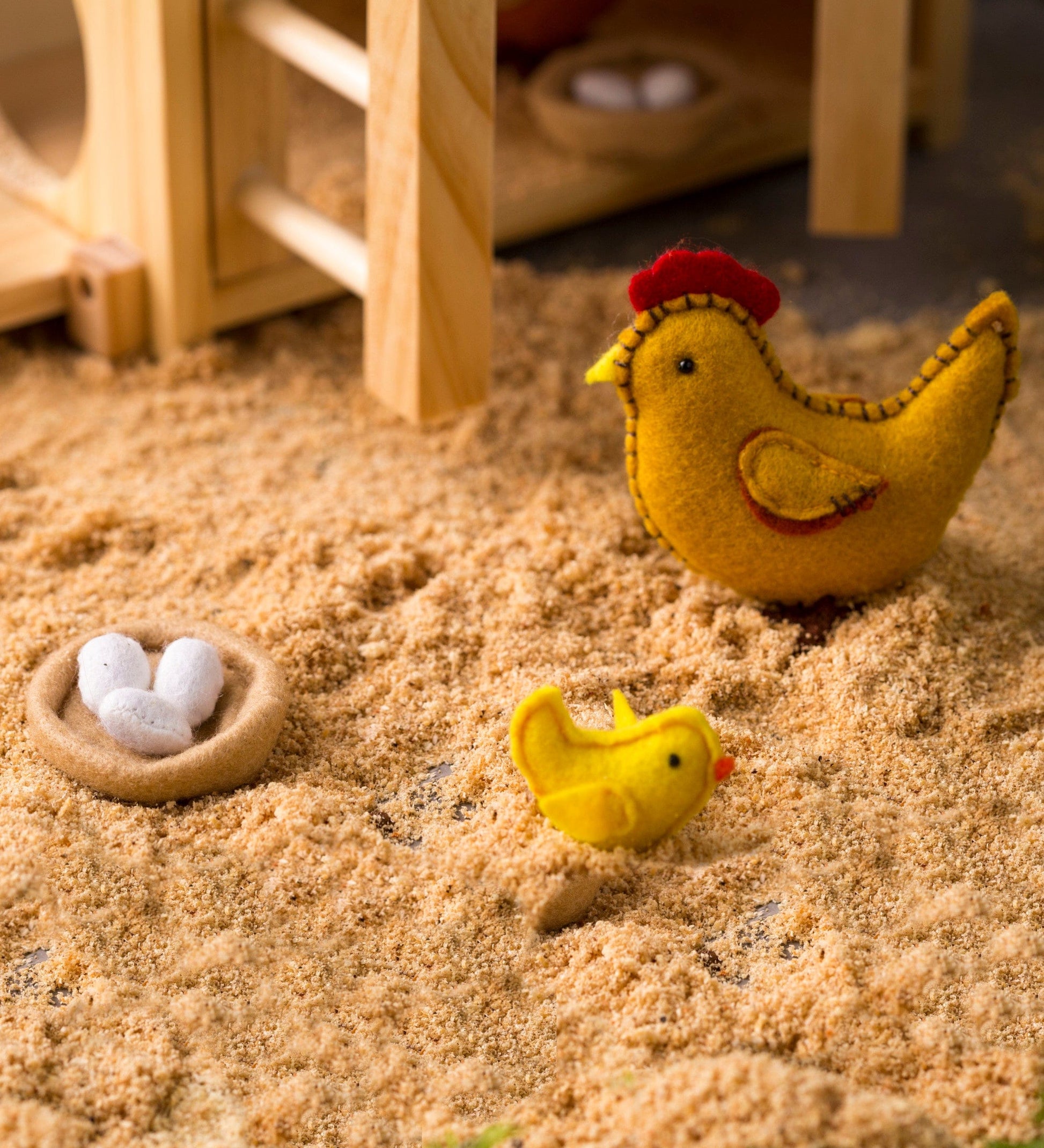 Wooden Chicken Coop and Felt Chickens Play Set