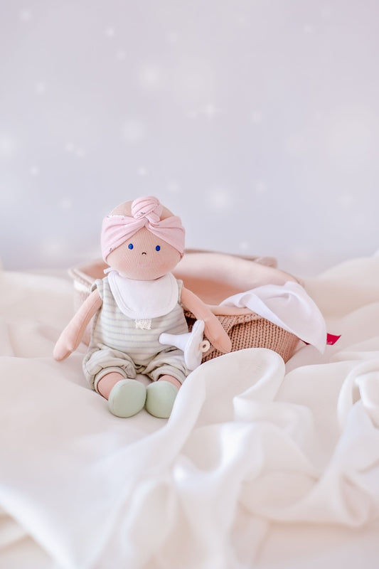 Knitted Carry Cot With Remi Baby Light Skin, Soother & Blanket