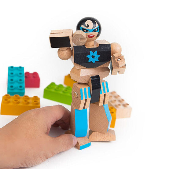 Wood Action Figure Playhard Villains #4 Odollam