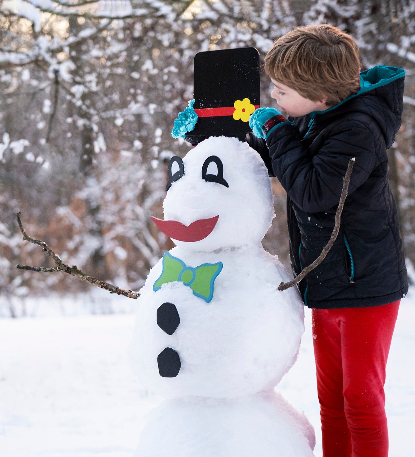 40-Piece Wooden Decorate-a-Great Snowman Kit