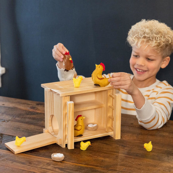 Wooden Chicken Coop and Felt Chickens Play Set