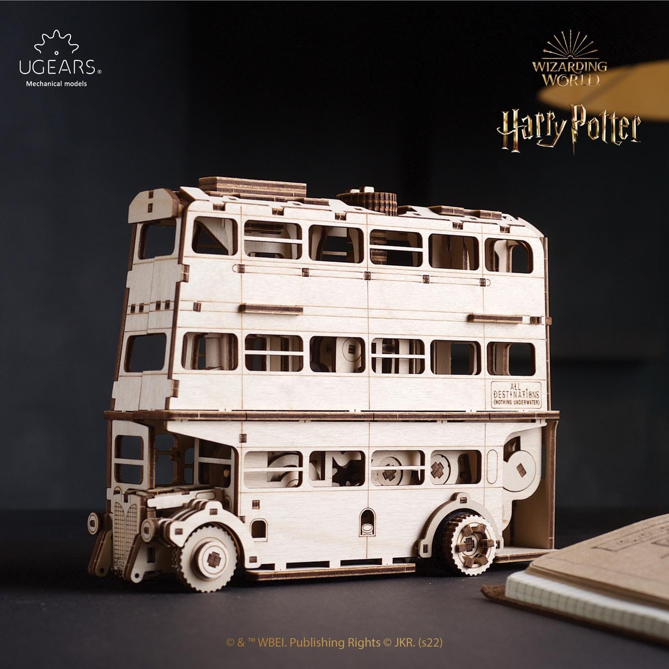 Harry Potter™ Knight Bus™ Model Kit