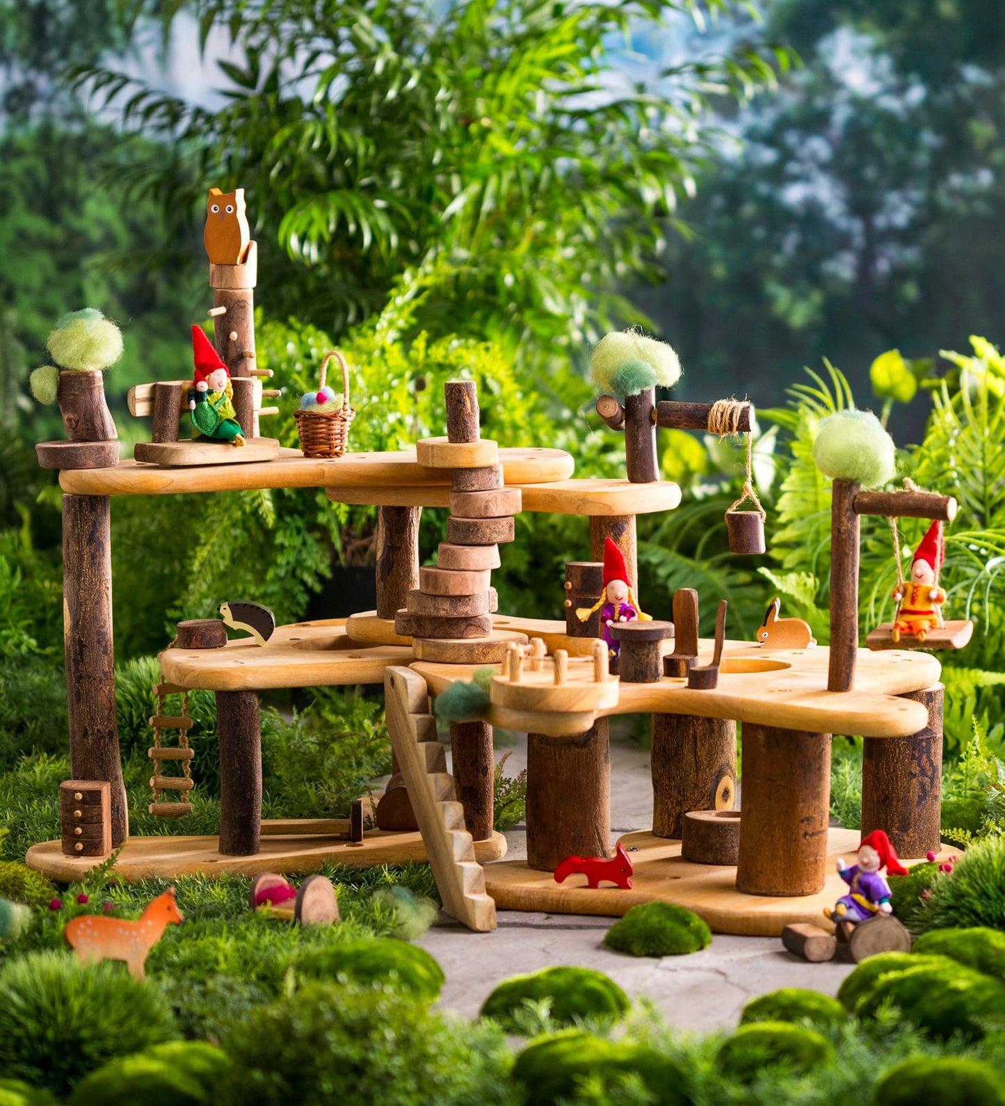Tree Fort Kit with Furniture and Woodland Friends Dolls