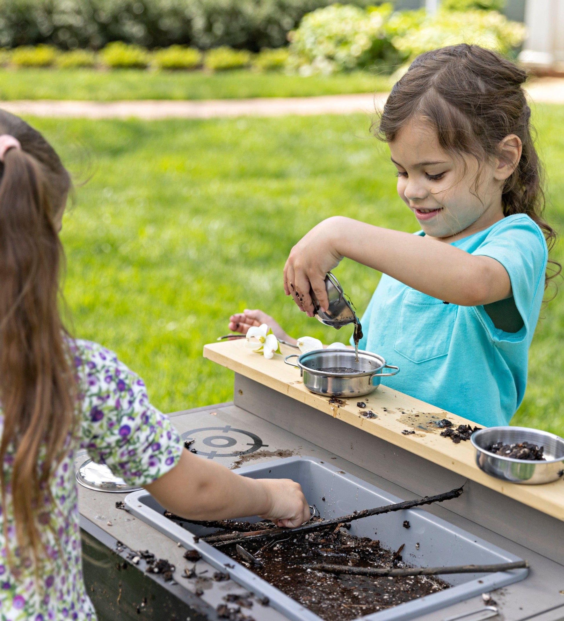 Jr. Chef's Wooden Mud Play Kitchen and Imagination Station with Metal Accessories